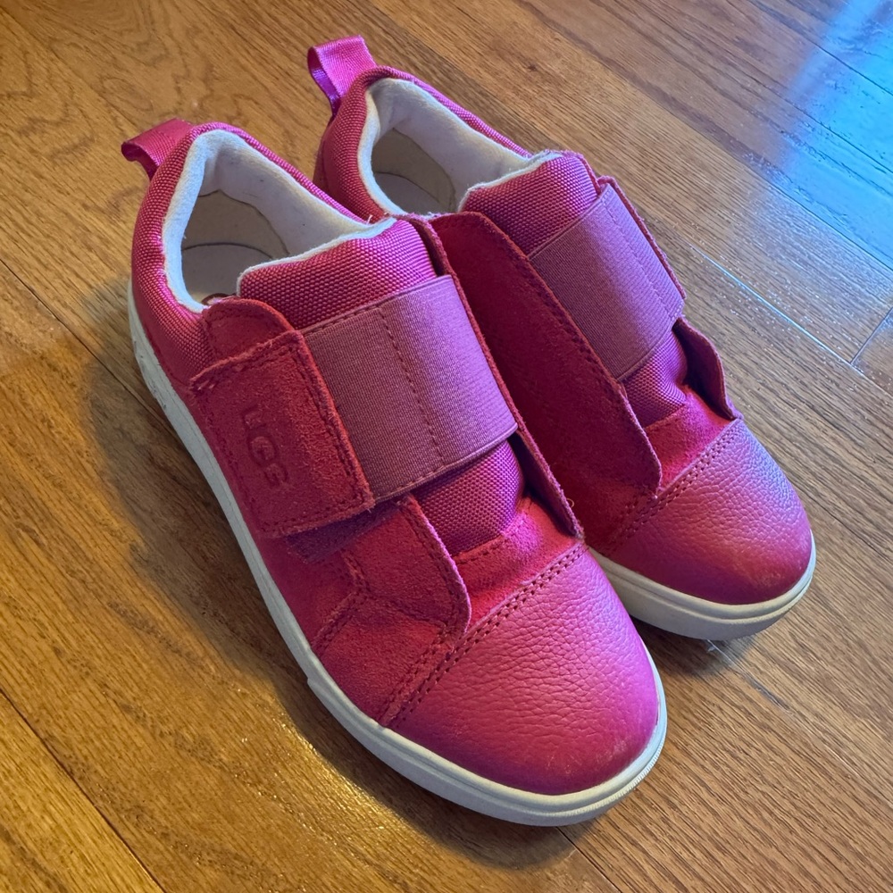 UGG Kids Vibrant Pink Sneakers